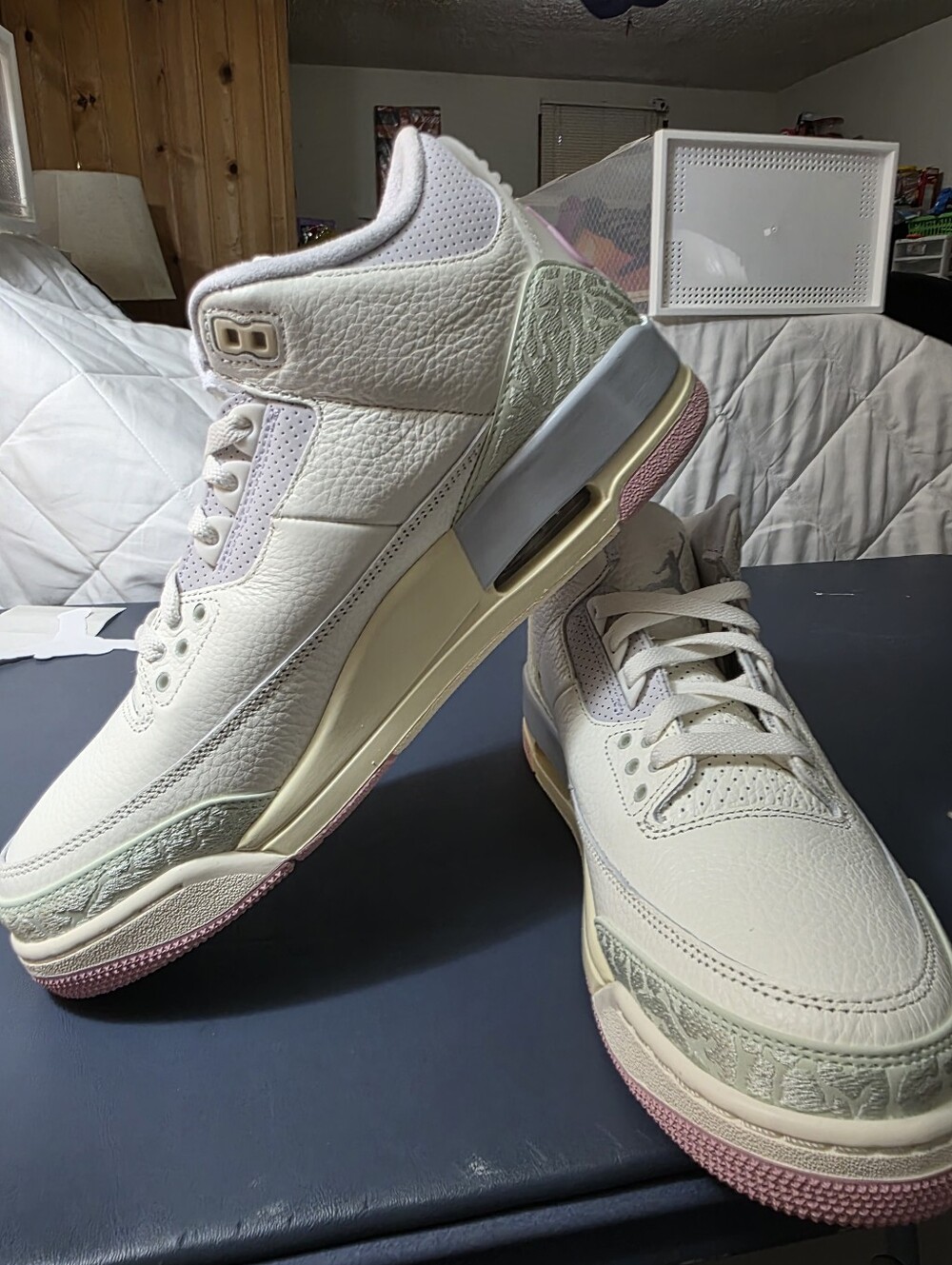 Jordan 3 Retro "Spring", Size 10m, White and Pastel Accent Leather Sneakers New